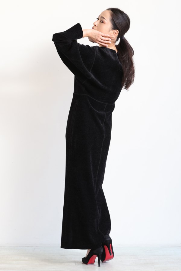 Mame Kurogouchi(マメ) V-Neck Velour Knit Dress BLACK - YAMAROKU ...