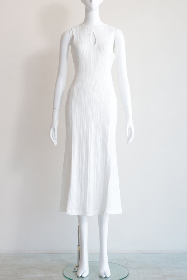 Mame Kurogouchi(マメ) Random Ribbed Organic Cotton 2way Dress WHITE -  YAMAROKU（ヤマロク） オンラインストア