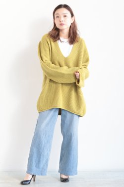 unfil(アンフィル) superfine lambs wool ribbed-knit V neck sweater  lime yellow
