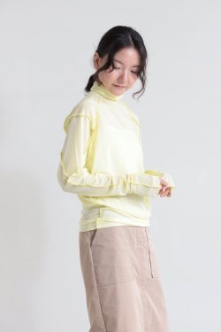 unfil(ե) twisted cotton sheer jersey turtle with mohair-stitch  lemon
