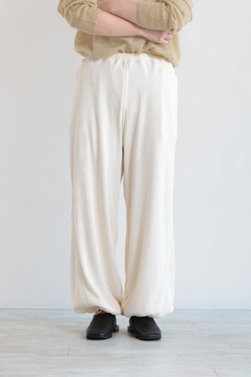 unfil(アンフィル) raw silk ribbed-jersey wide-leg truck pants natural -  YAMAROKU（ヤマロク） オンラインストア