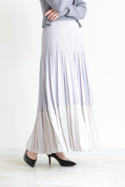 ADAWAS(凉) TWO-TONE PLEATED SKIRT  SILVER