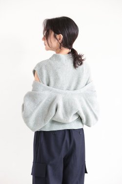 unfil(ե) superfine lambs & chenille ribbed-knit cropped cardigan  smoky mint