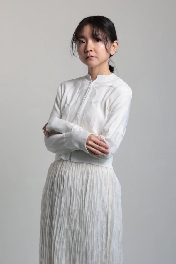 Woman Figure Knitted Cardigan(2 WHITE): Mame Kurogouchi