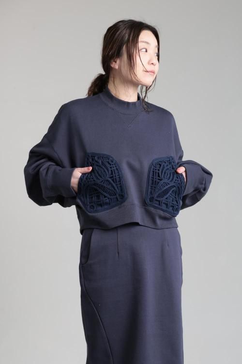 【激安アウトレット!】 Mame Sweatshirt Cropped Embroidery Cording Kurogouchi(マメ) トップス