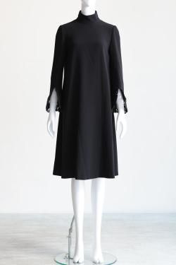 Mame Kurogouchi(ޥ) Embroidered Cuffs A-Line Dress