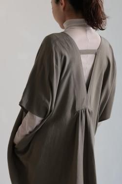 SIWALY fluid(꡼ե륤) V-neck One-piece  khaki