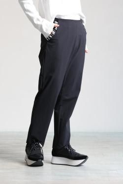 Theory Relaxed Denim Curved Pant新品未使用 Theory(セオリー) RELAXED DENIM CURVED PANT D A - YAMAROKU