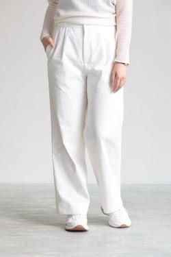 MACPHEE(マカフィ) コットンコーデュロイ タックストレートパンツ  ホワイト