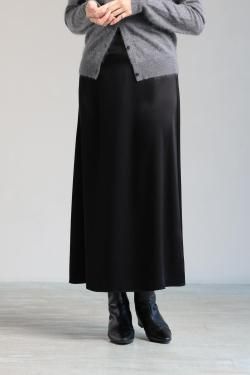 Theory(꡼) Base Satin Aline Maxi Skirt  Black