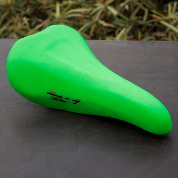 デットストック【Selle Italia/セライタリア】 CANYON サドル , （Neon green/ネオングリーン） -  中古スポーツ車・中古自転車・新車 京都の自転車販売 オンラインショッピング| サイクルショップエイリン