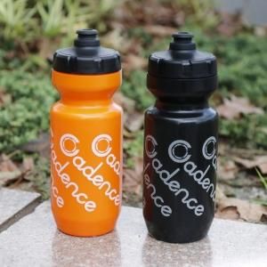 <img class='new_mark_img1' src='https://img.shop-pro.jp/img/new/icons1.gif' style='border:none;display:inline;margin:0px;padding:0px;width:auto;' /> CADENCE / ǥ  SCRIPT WATER BOTTLE