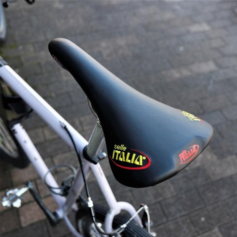 SELLE ITALIA 「セライタリア」 FLITE 1990 NJS EMBROIDERY サドル