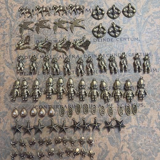 11/25</br>Lin Lin</br>Lika