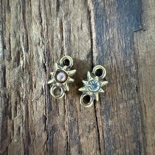 J-215</br>͵</br></br>