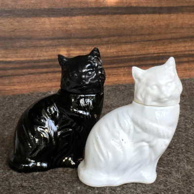 AVON 】白猫コロン・黒猫コロンヴィンテージパフュームボトル（香水ボトル） - ヴィンテージ・アンティーク猫雑貨・猫グッズ・輸入猫雑貨 La  Maison du Chat Noir｜ラ・メゾン・デュ・シャノワール