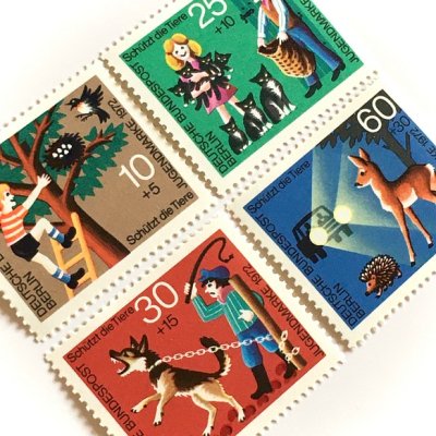 動物保護•動物愛護の切手4種セット（未使用外国切手・未使用古切手
