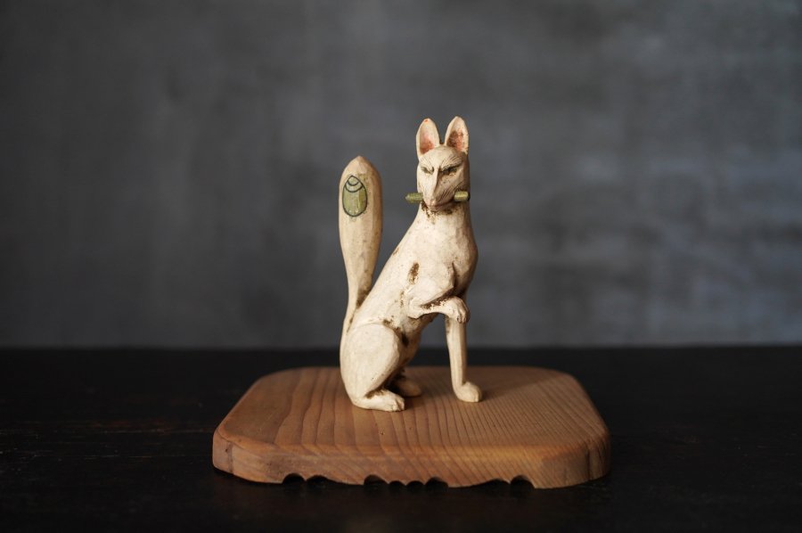 木彫り 手彫りの狐 阿吽 お稲荷さん （壱） - 置物