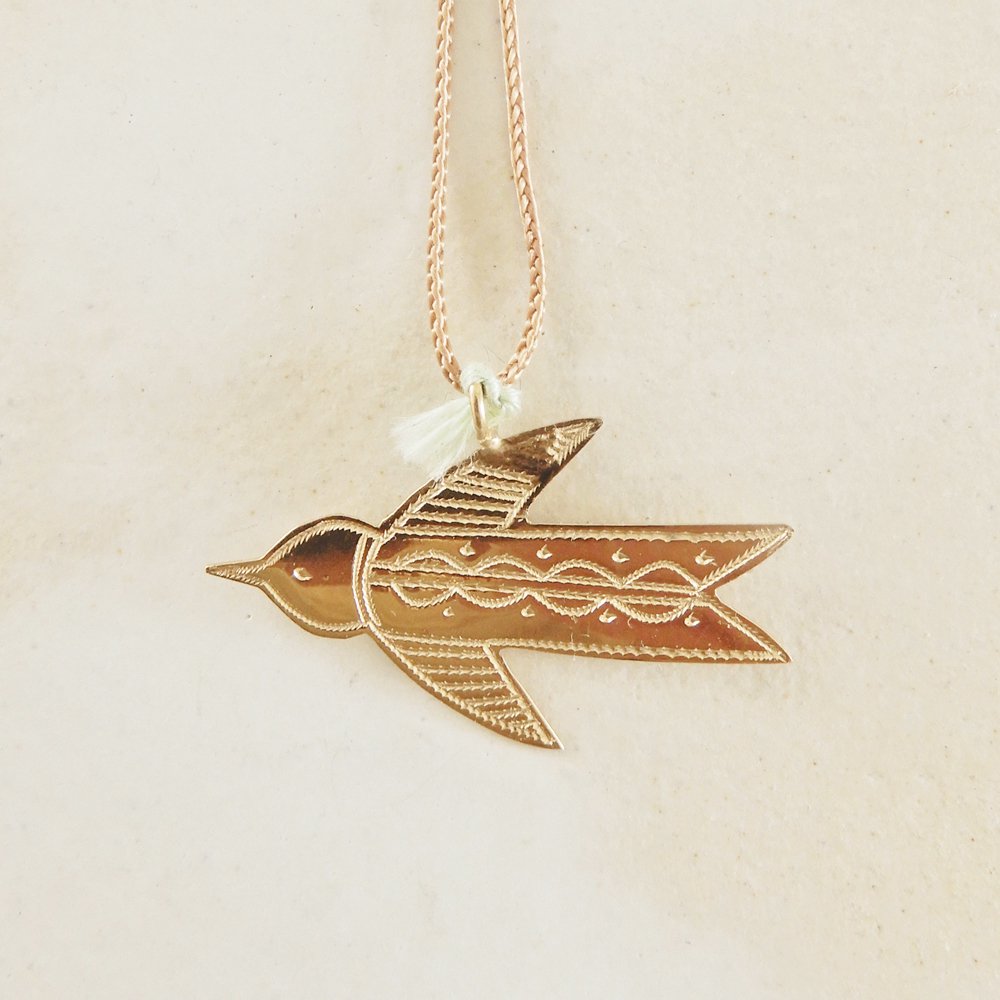 <img class='new_mark_img1' src='https://img.shop-pro.jp/img/new/icons13.gif' style='border:none;display:inline;margin:0px;padding:0px;width:auto;' />Sterling Silver swallow pendant Necklace 