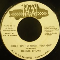 レゲエレコード DENNIS BROWN／HOLD ON TO WHAT YOU