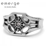 emerge / ޡ塡꡼󥰡塼ӥå륳˥