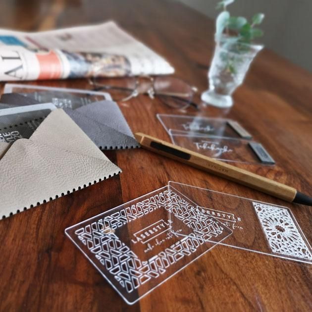 特殊アクリル薄板 透明(0.5mm厚) - レーザー加工用材料・商材販売