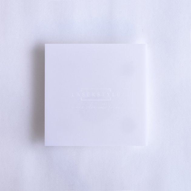 アクリル板　ホワイトパール押出版　(3ｍｍ厚) - レーザー加工用材料・商材販売サイトLASER STYLE(レーザースタイル)