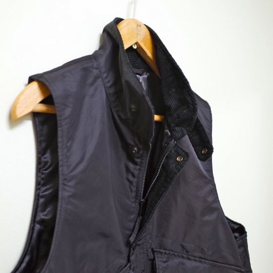 Engineered Garments (エンジニアードガーメンツ)|Field Vest-Flight Satin Nylon-Black -  BEVERLY HILLS CHICKEN