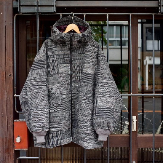 NEEDLES( ニードルズ）|HOODED DOWN SUR COAT-MULTI PATTEM JQ