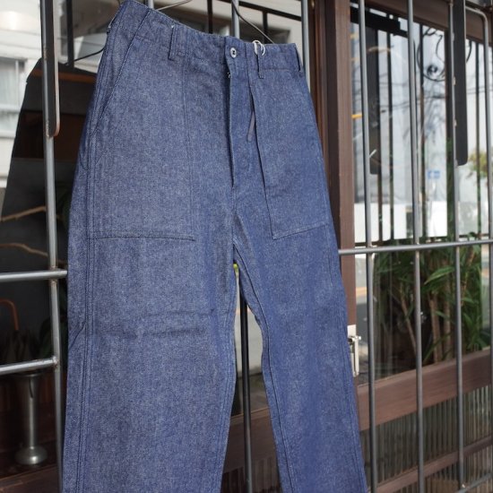 Engineered Garments (エンジニアードガーメンツ)|FATIGUE PANT-12oz Denim - BEVERLY HILLS  CHICKEN