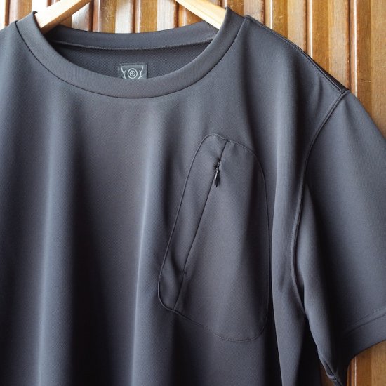 South2West8（サウスツーウエストエイト)|S/S Zipped Pocket Tee