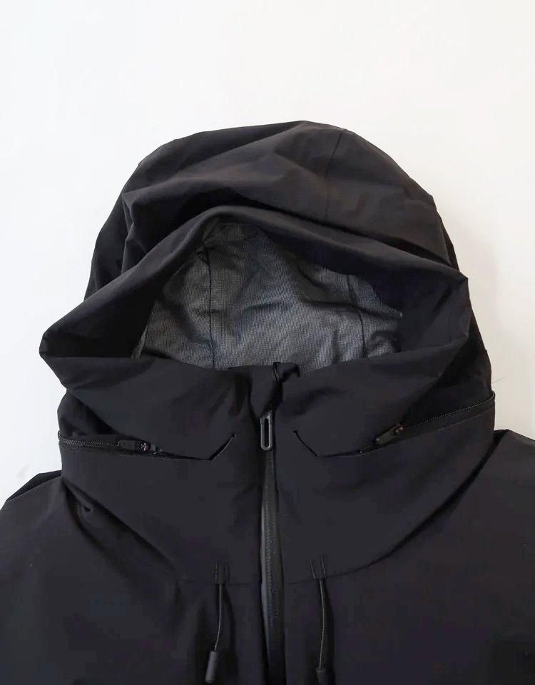 DESCENTE ALLTERRAIN】 MIZUSAWA INVISIBLE DOWN VEST 