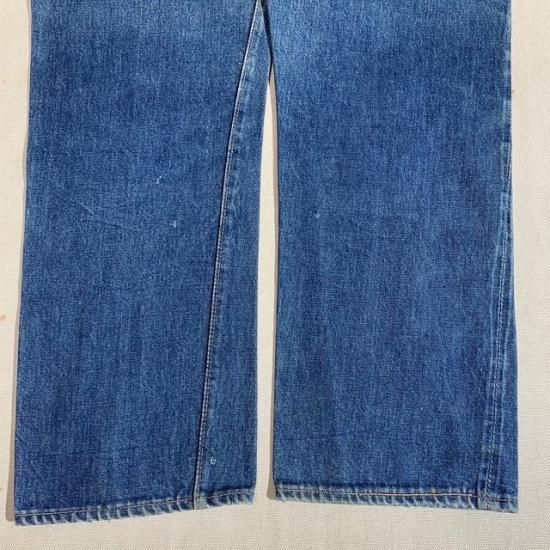Early 60's Levi's 501XX with concealed rivets and off set