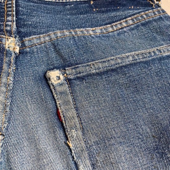 Early 60's Levi's 501XX with concealed rivets and off set center 