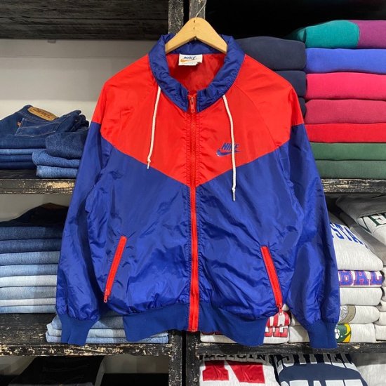 personeel ondergeschikt wonder Late 70's Nike nylon jacket with orange swoosh label - VINTAGE CLOTHES &  ANTIQUES "Mr. Clean"