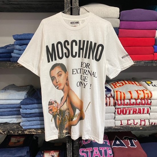 NOS 90-00's Moschino t shirt - VINTAGE CLOTHES & ANTIQUES 