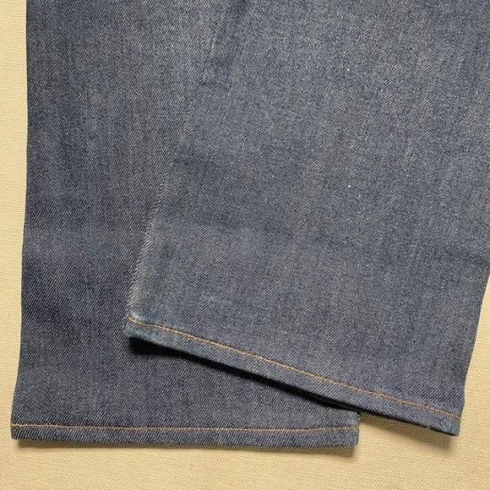 NOS Late 70's-Early 80's Levi's 717-0917 bar tack - VINTAGE NOS Late 70's-Early 80's Levi's 717-0917 bar tack - VINTAGE