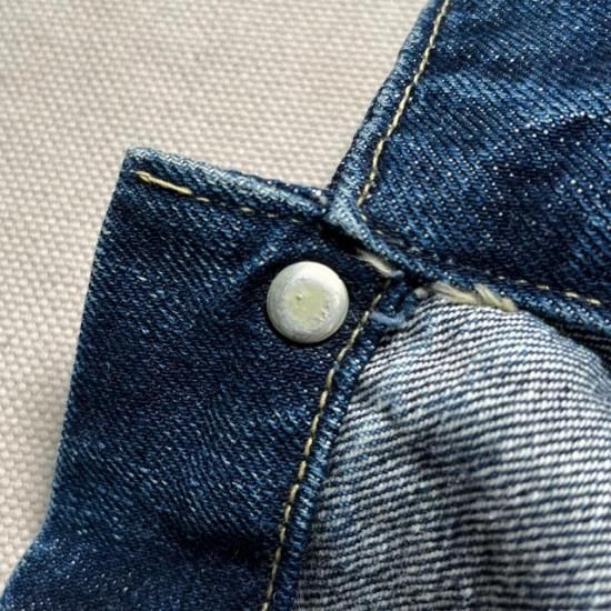 Late 40's Levi's 506XX with needle cinch buckle - VINTAGE Late 40's Levi's 506XX with needle cinch buckle - VINTAGE