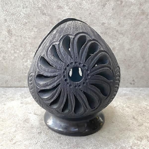 希少品。メキシコ・オアハカ黒陶器（DonaLosa作）