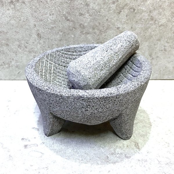 メキシコ産 溶岩石 石臼 石うす すり鉢 モルカヘテ molcajete