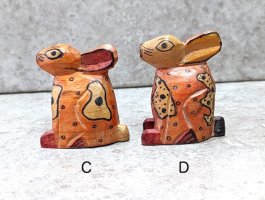 グアテマラ 木彫り人形 ウッドドール [うさぎ  小 赤橙 7cm]  
																													