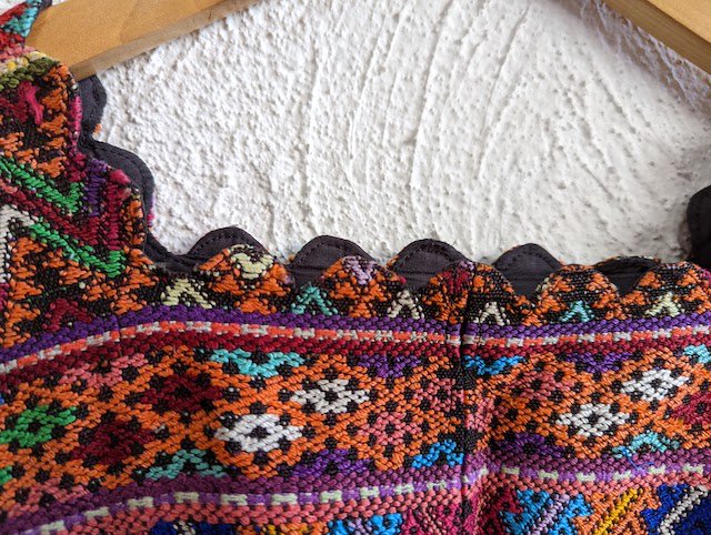 最大93%OFFクーポン ウイピル グアテマラ刺繍 中南米雑貨 モン族