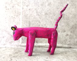 オアハカ ウッドカービング 木彫人形 サンチアゴ  [ネコ ピンク 17cm] 