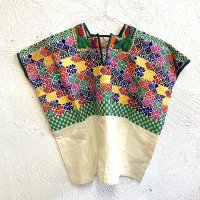 ウイピル グアテマラ 刺繍 ポンチョ - メキシコ雑貨とメキシコの民芸店 トンボラ 通販 フォークアート クラフト ビンテージ