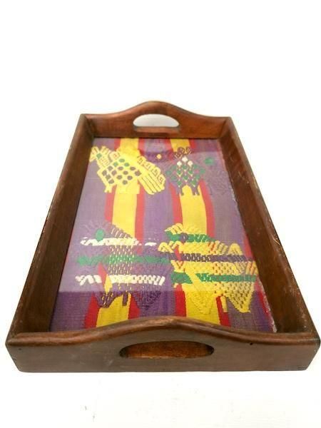 グアテマラ 刺繍 | ビンテージ木製トレイ - メキシコ雑貨とメキシコの