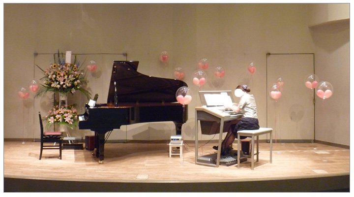 広島市内のピアノ発表会へ出張装飾 バルーンショップ ポピンズ 実店舗で行っているバルーンを使ったピアノ発表会やステージの装飾