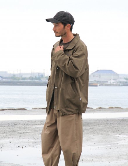 FEW JACKET / KHAKI - クオルト オフィシャルオンラインショップ