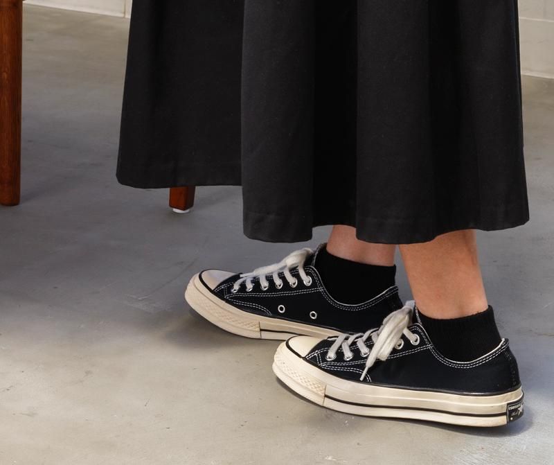 ベーシック・スニーカー | 定番デザイン - 足にやさしい靴下、L