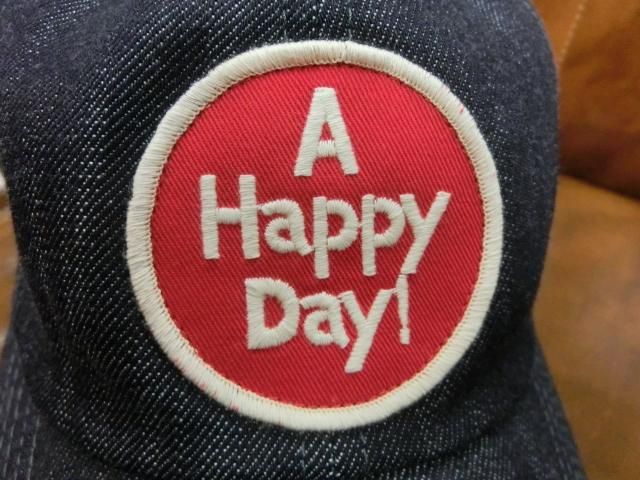 UES デニムベースボールキャップ 82DC デニム A HAPPY DAY! レッド