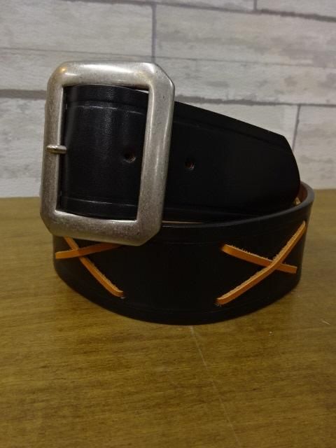 トイズマッコイ　CROSS STITCHED LEATHER BELT 